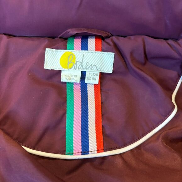 Boden size 8 Magenta Quilted Puffer Jacket with Faux Fur Trim on the Hood - Picture 4 of 12